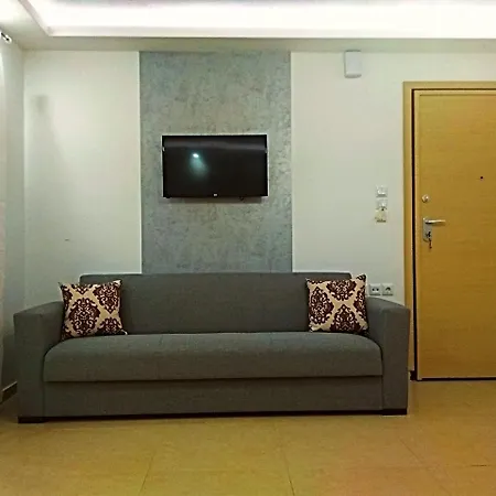 Iros Apartment Néa Péramos